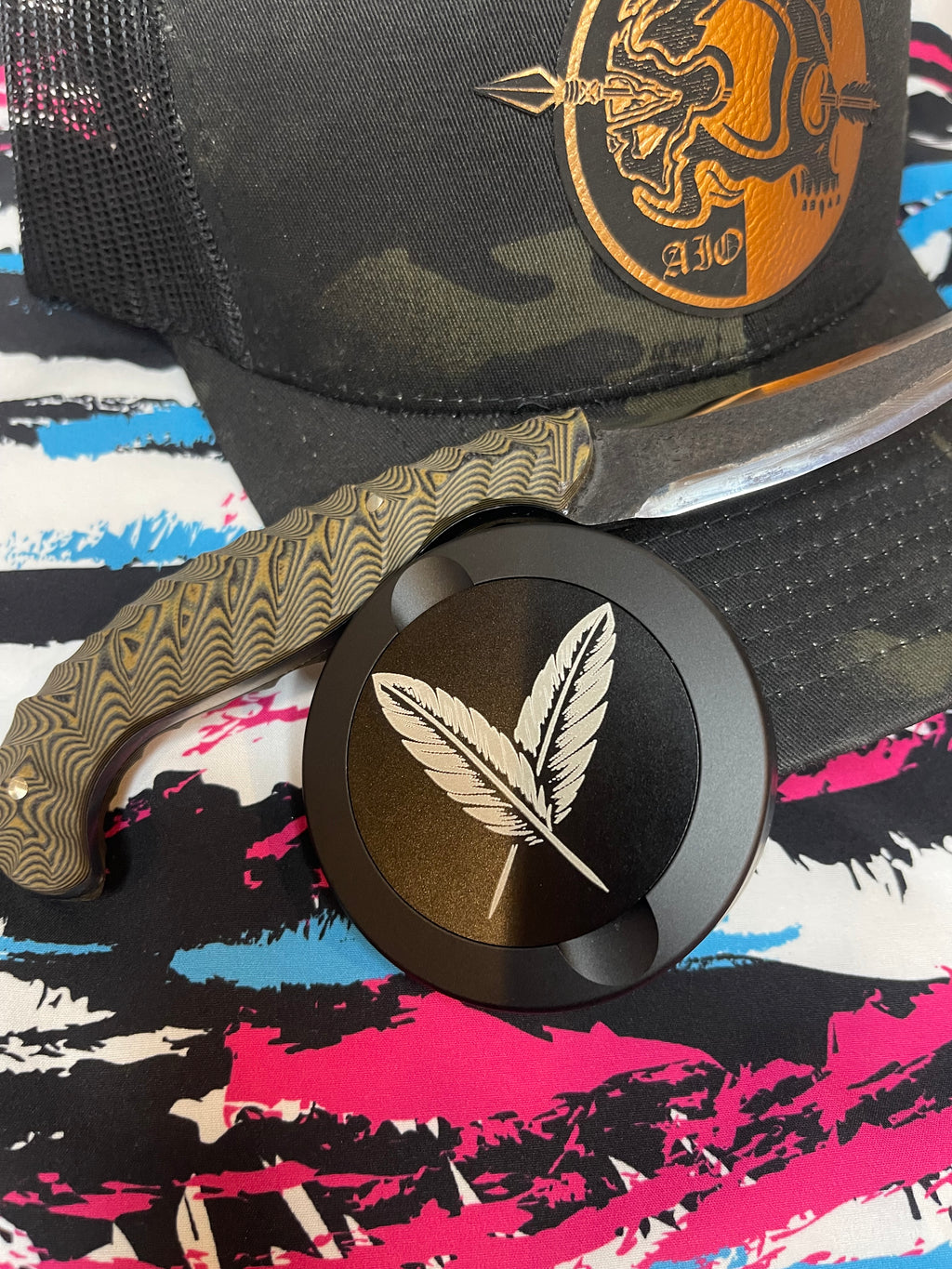 Feather Pouch Tin (Black)