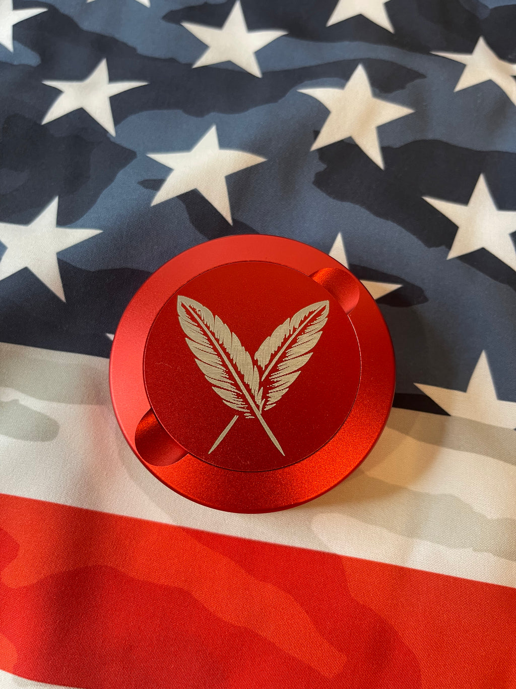 Feather Pouch Tin (Red)